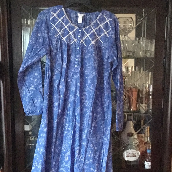 Adonna Other - Blue & White 100 % Cotton  Night Gown
